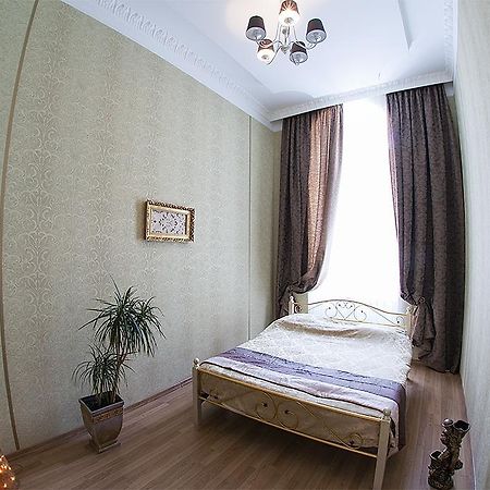 Apartment Vozle Teatra Opery I Baleta Lviv Dış mekan fotoğraf