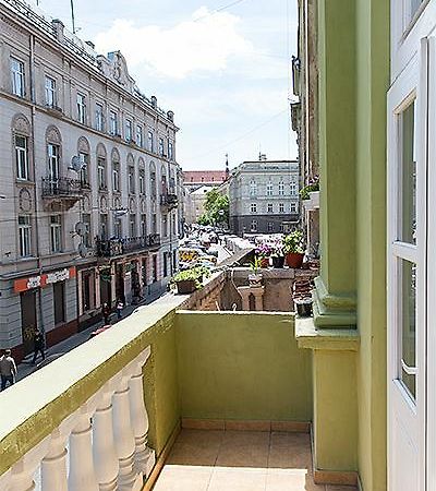 Apartment Vozle Teatra Opery I Baleta Lviv Dış mekan fotoğraf